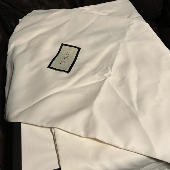 Gucci mens high top sneakers (Authentic) - Picture 6 of 8